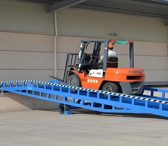 温州移动式卸货平台（叉车用）